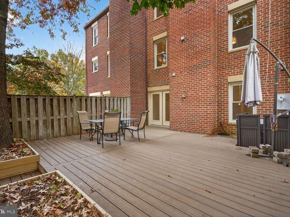 10172 Turnberry Place, Oakton VA 22124