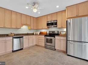 10172 Turnberry Place, Oakton VA 22124