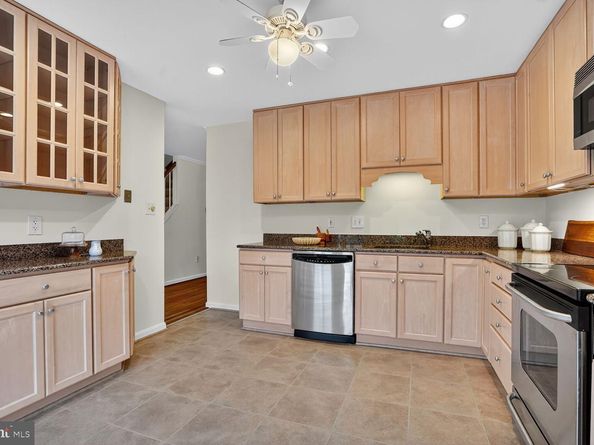 10172 Turnberry Place, Oakton VA 22124