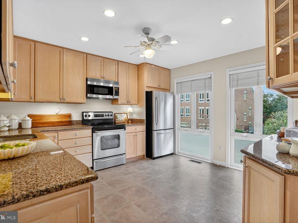 10172 Turnberry Place, Oakton VA 22124