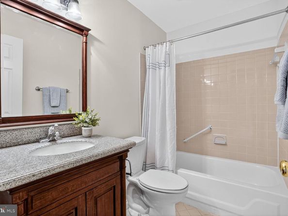 10172 Turnberry Place, Oakton VA 22124