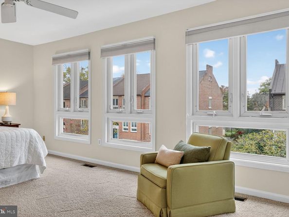 10172 Turnberry Place, Oakton VA 22124