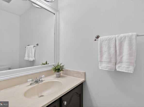 10172 Turnberry Place, Oakton VA 22124