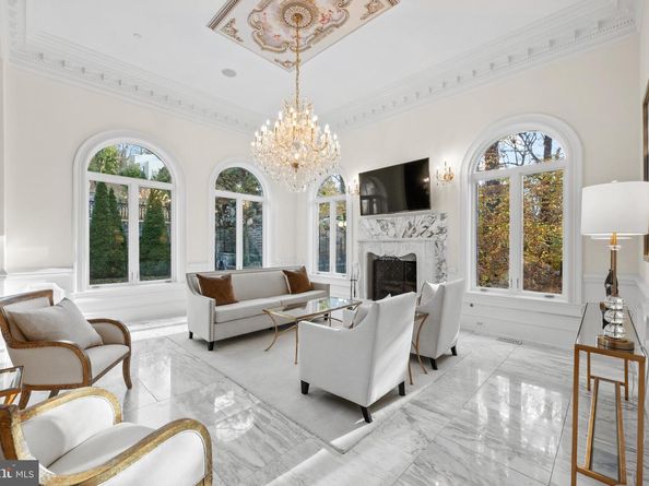 612 Rivercrest Drive, Mclean VA 22101