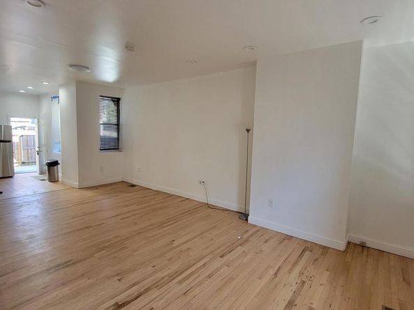 2042 N Stillman Street, Philadelphia PA 19121