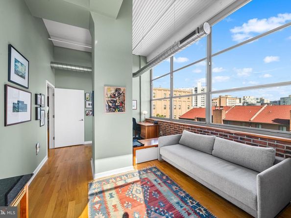 2200 Arch Street 404, Philadelphia PA 19103