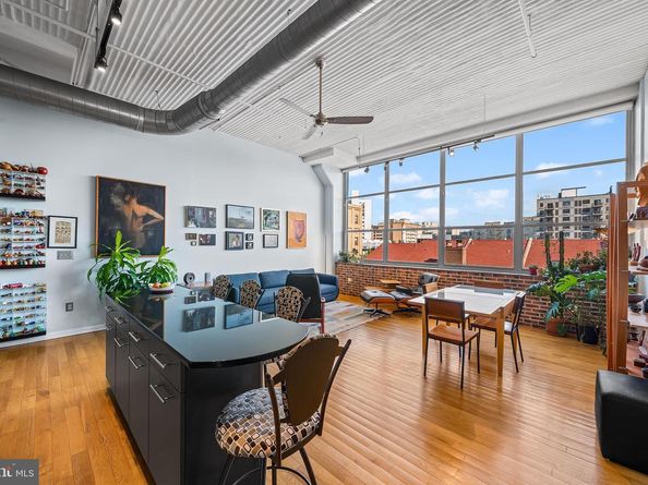 2200 Arch Street 404, Philadelphia PA 19103