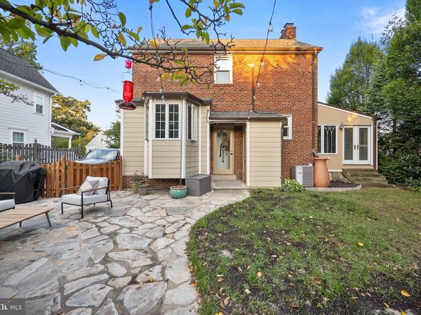 2426 Taylor Avenue, Alexandria VA 22302