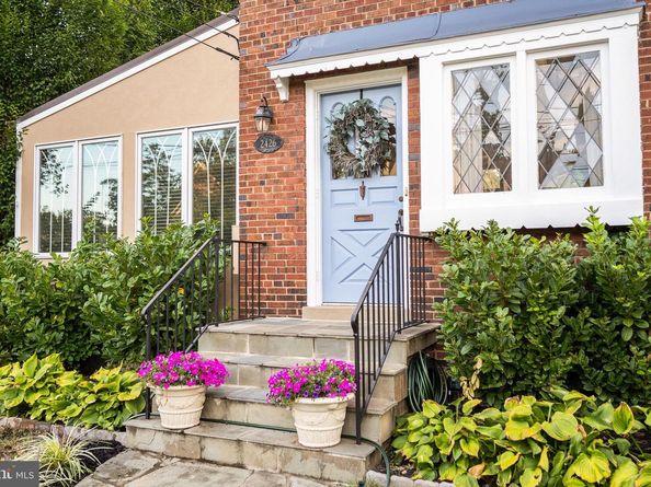 2426 Taylor Avenue, Alexandria VA 22302