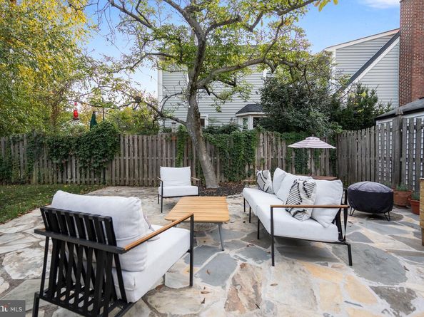 2426 Taylor Avenue, Alexandria VA 22302