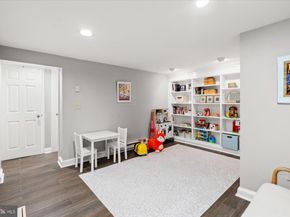 2426 Taylor Avenue, Alexandria VA 22302