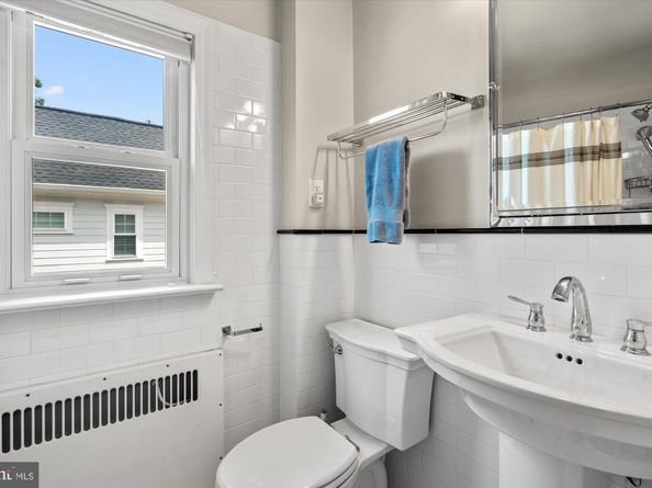 2426 Taylor Avenue, Alexandria VA 22302