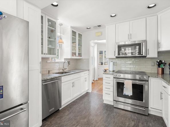 2426 Taylor Avenue, Alexandria VA 22302