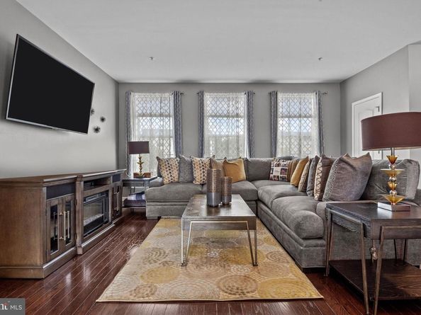 2302 Macis Circle, Warrington PA 18976