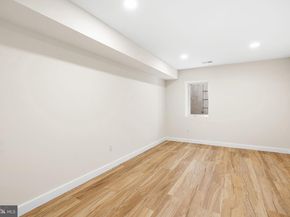 1124 E Dunton Street, Philadelphia PA 19123