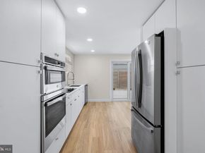 1124 E Dunton Street, Philadelphia PA 19123