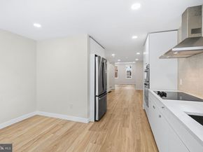 1124 E Dunton Street, Philadelphia PA 19123