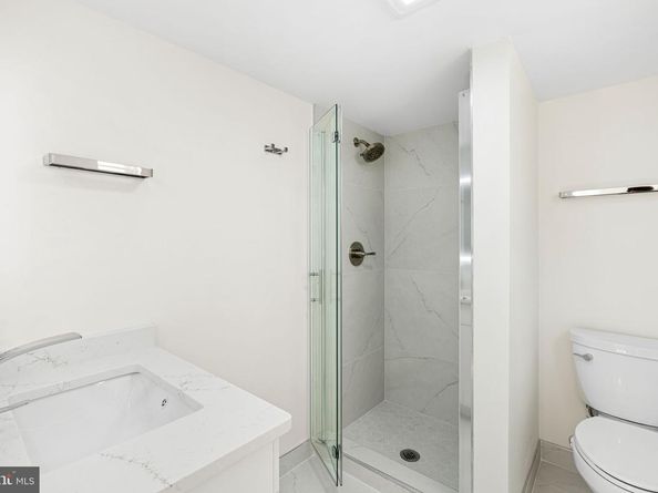 1124 E Dunton Street, Philadelphia PA 19123