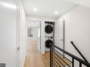 1124 E Dunton Street, Philadelphia PA 19123