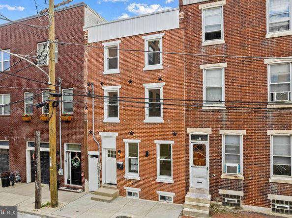 1124 E Dunton Street, Philadelphia PA 19123