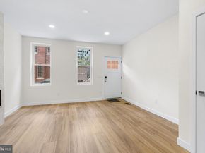 1124 E Dunton Street, Philadelphia PA 19123