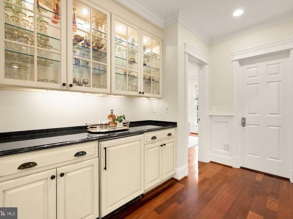 6412 Garnett Drive, Chevy Chase MD 20815