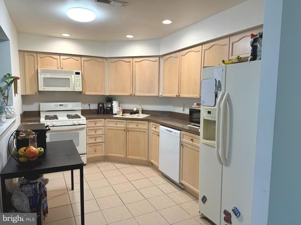 217 Louis Court K217, Philadelphia PA 19114