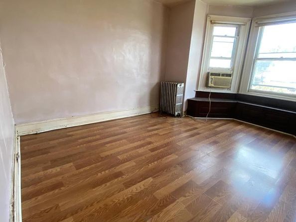 5718 Whitby Avenue, Philadelphia PA 19143