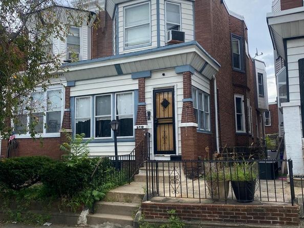 5718 Whitby Avenue, Philadelphia PA 19143