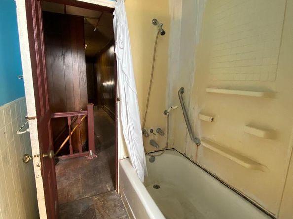 5718 Whitby Avenue, Philadelphia PA 19143