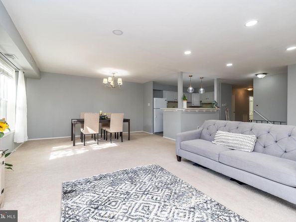 501 N Bethlehem Pike 13B, Ambler PA 19002