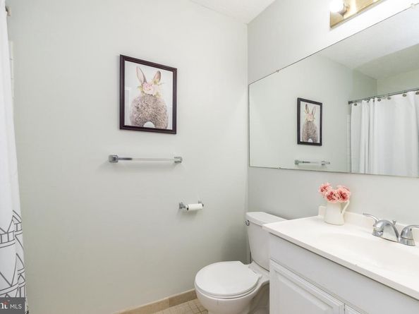 501 N Bethlehem Pike 13B, Ambler PA 19002