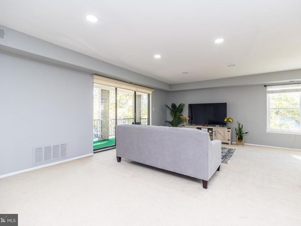 501 N Bethlehem Pike 13B, Ambler PA 19002