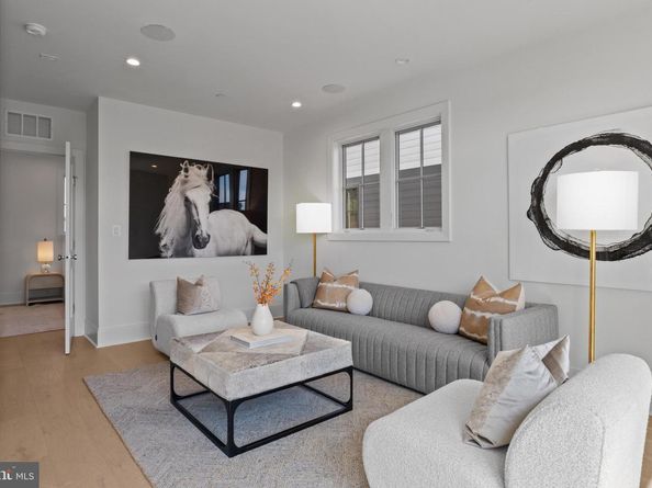 223 S Union Street, Alexandria VA 22314