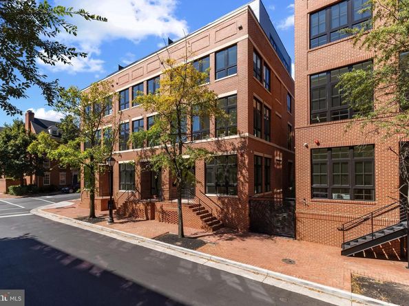 223 S Union Street, Alexandria VA 22314