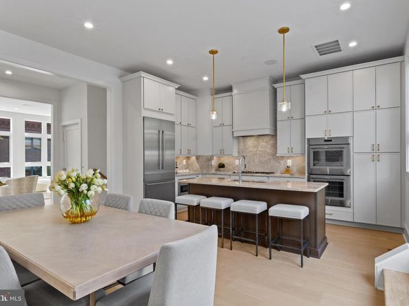 223 S Union Street, Alexandria VA 22314