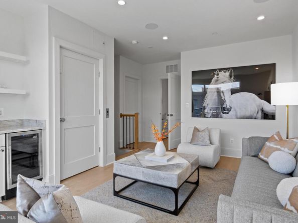 223 S Union Street, Alexandria VA 22314