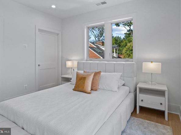 223 S Union Street, Alexandria VA 22314
