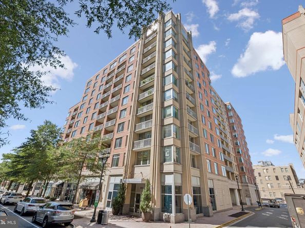 1020 N Highland Street 501, Arlington VA 22201