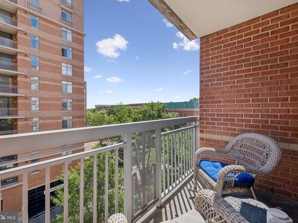 1020 N Highland Street 501, Arlington VA 22201