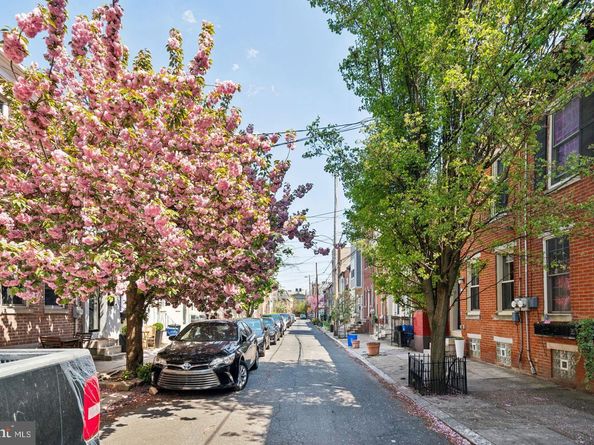1535 Montrose Street, Philadelphia PA 19146