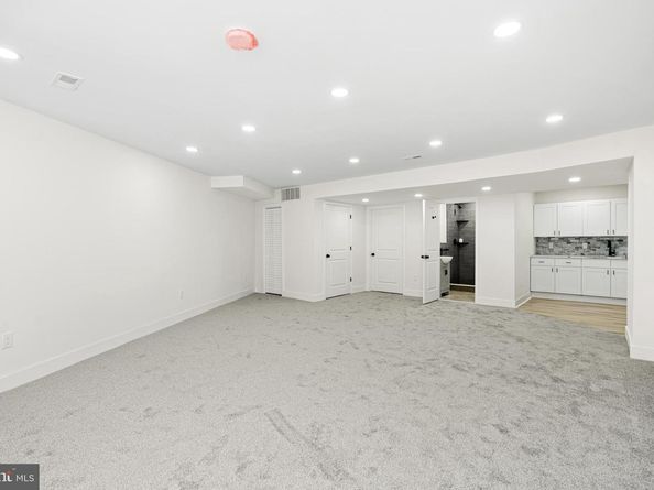 1021 S Saint Bernard Street, Philadelphia PA 19143