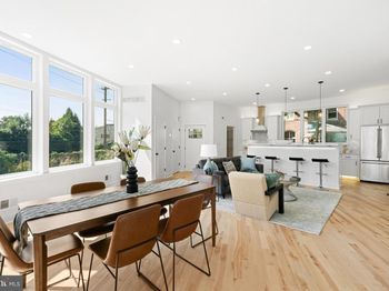 1021 S Saint Bernard Street