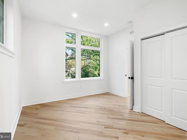 1021 S Saint Bernard Street, Philadelphia PA 19143