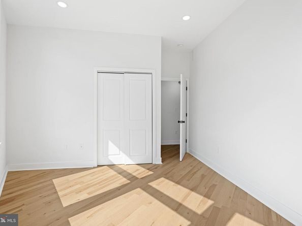1021 S Saint Bernard Street, Philadelphia PA 19143