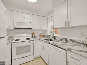 3521 39TH Street NW A493, Washington DC 20016