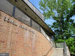 3521 39TH Street NW A493, Washington DC 20016