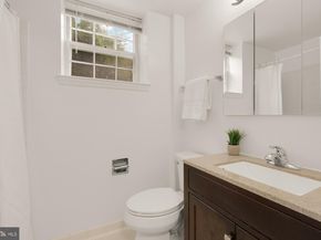 3521 39TH Street NW A493, Washington DC 20016