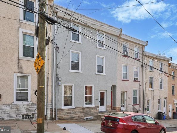 137 Jamestown Avenue, Philadelphia PA 19127