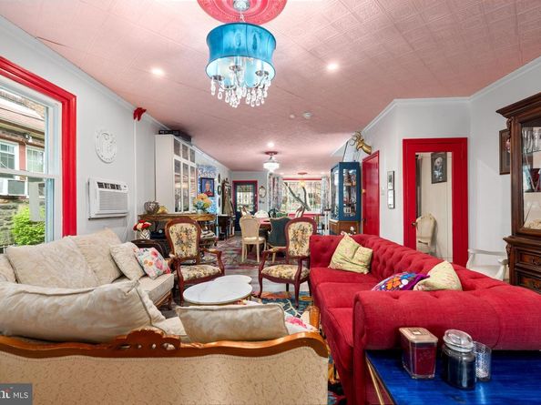 5734 Woodbine Avenue, Philadelphia PA 19131